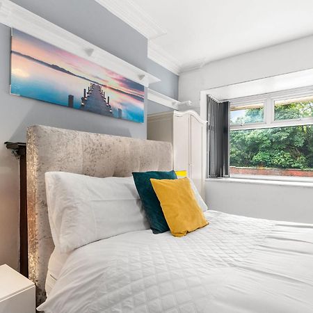 Hilltop Place Suites Near Meadowhall Шеффілд Екстер'єр фото