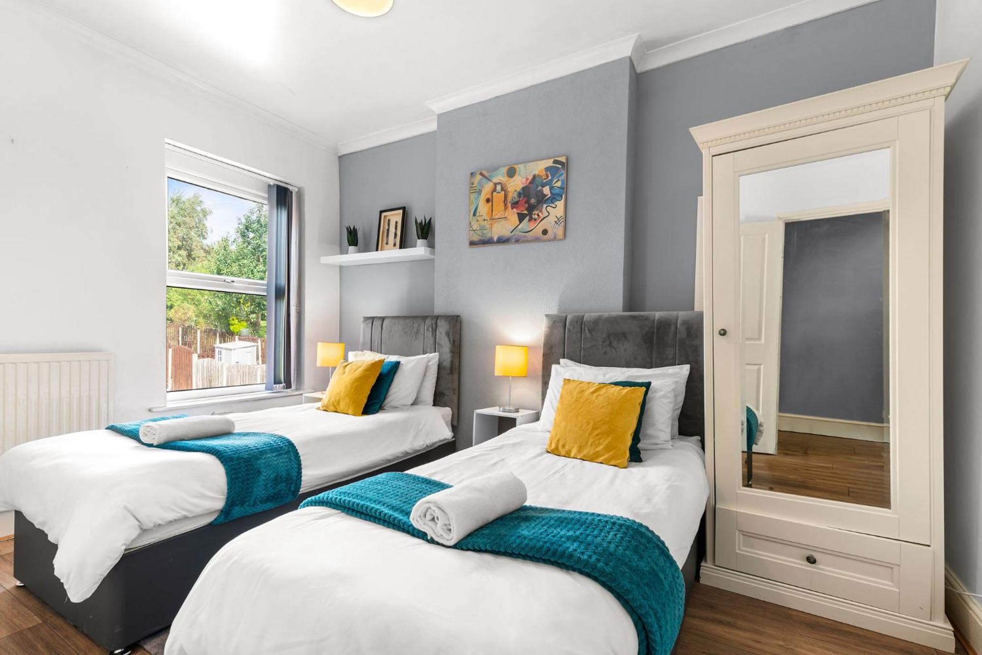 Hilltop Place Suites Near Meadowhall Шеффілд Екстер'єр фото