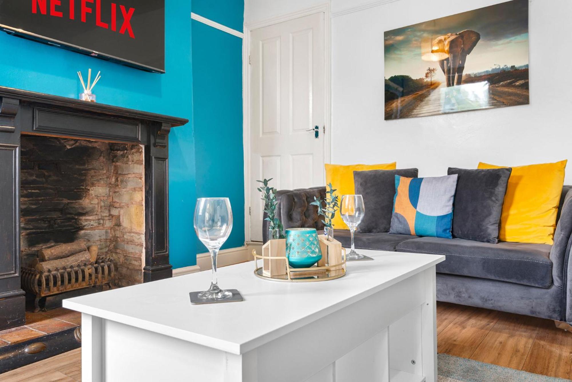 Hilltop Place Suites Near Meadowhall Шеффілд Екстер'єр фото