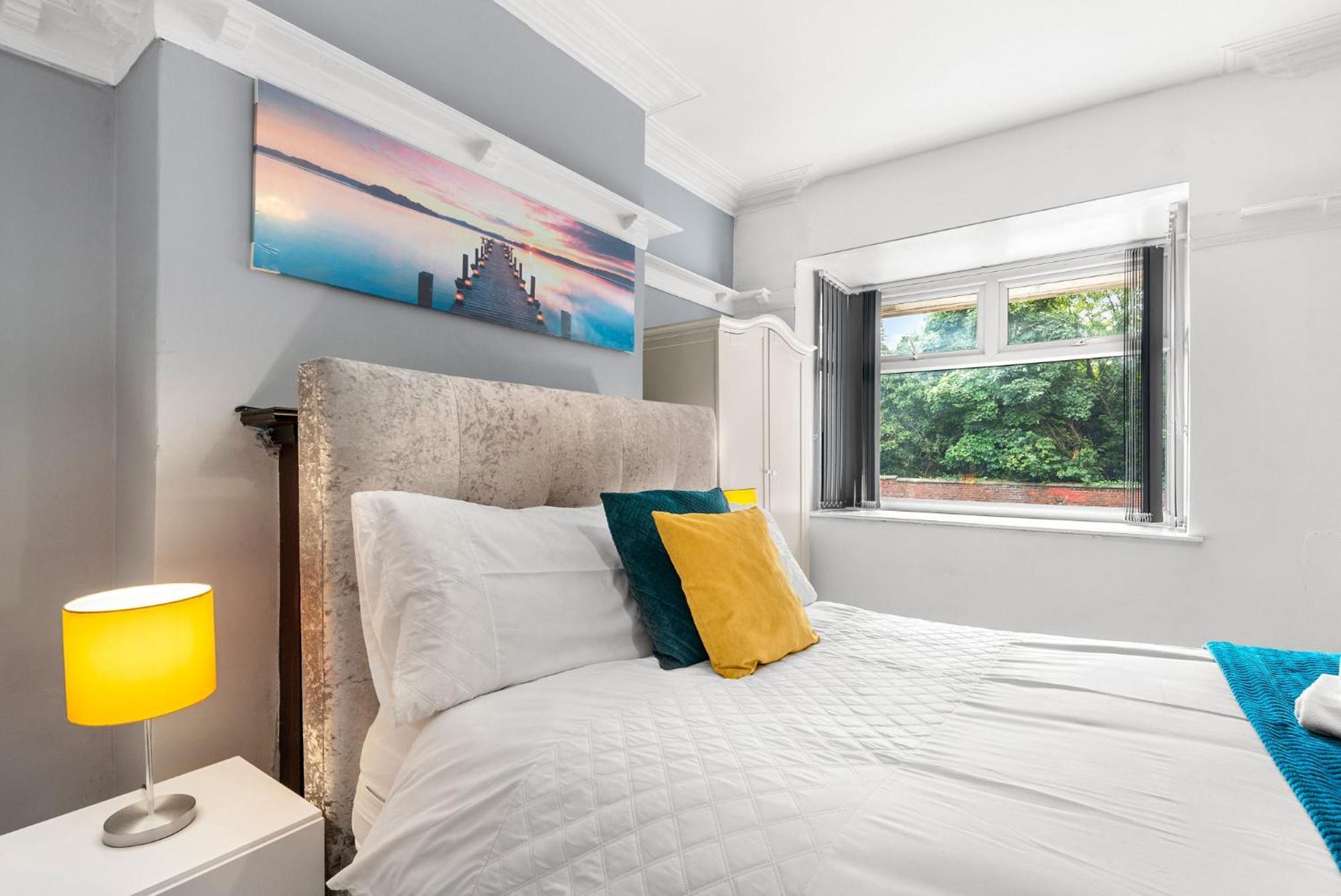 Hilltop Place Suites Near Meadowhall Шеффілд Екстер'єр фото